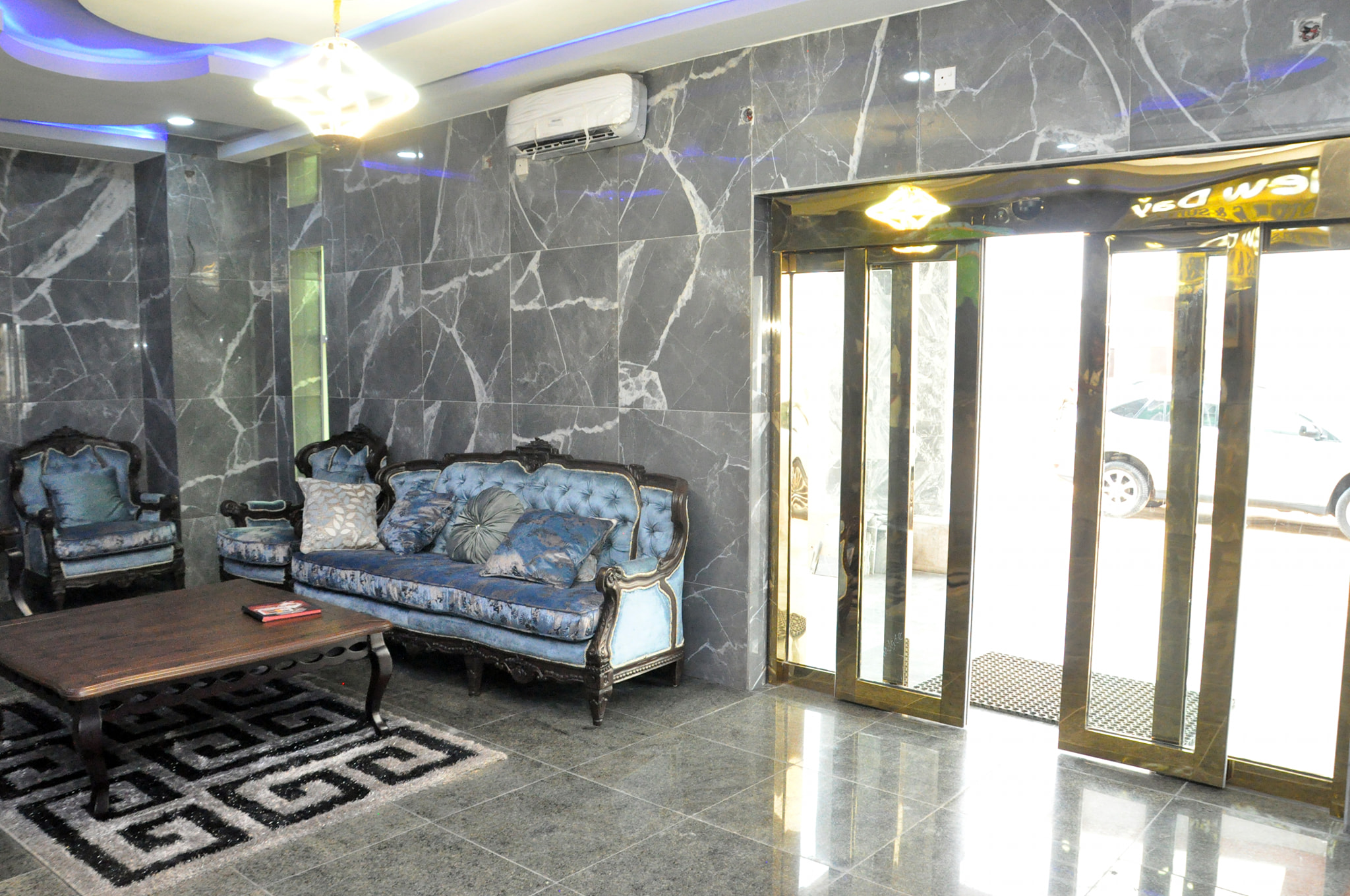 New Day Hotel and Suites