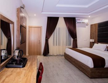 Supreme-Continental-Hotel-Oyo-_-ANE-Travels-18